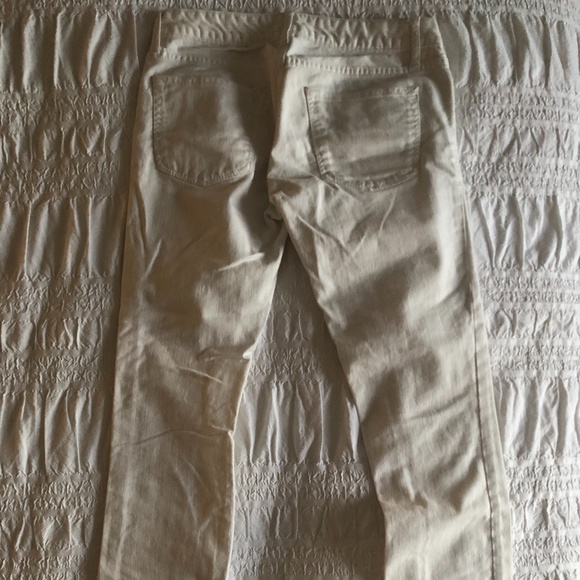 GAP Mid Rise White Jean Size 24 - Picture 6 of 7
